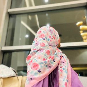 نورا بهرامپوری