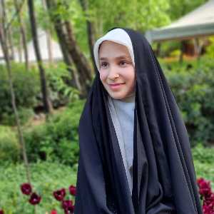 ریحانه لطیف نیا